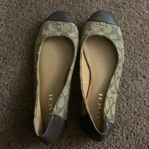Coach flats